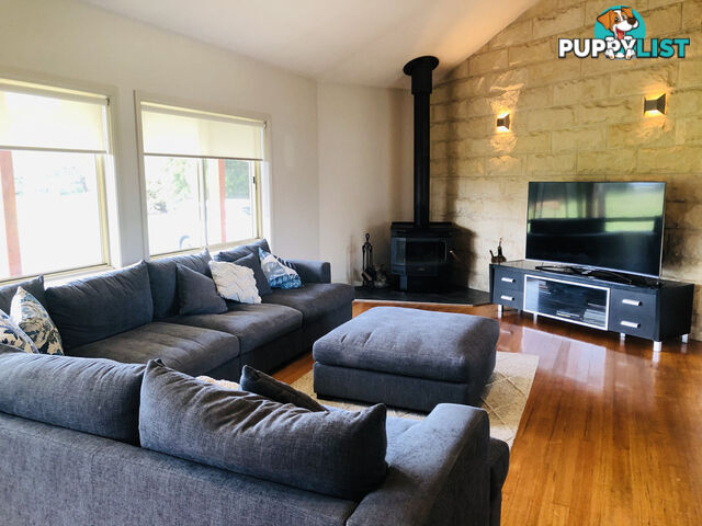 112 Fish Creek - Waratah Rd WARATAH BAY VIC 3959