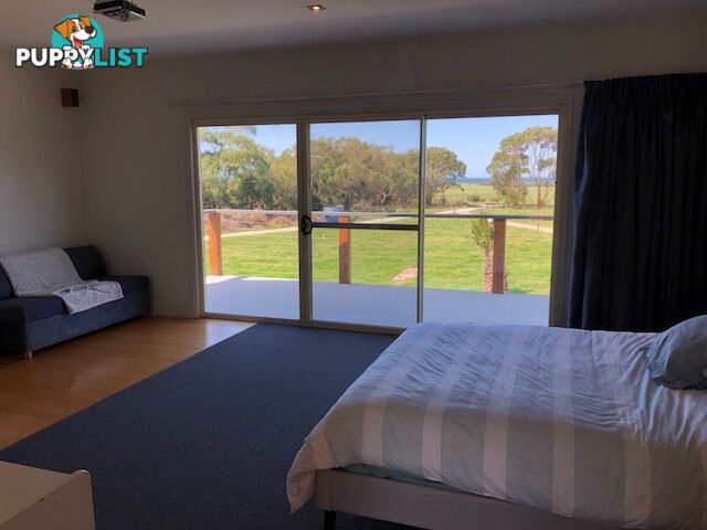 112 Fish Creek - Waratah Rd WARATAH BAY VIC 3959