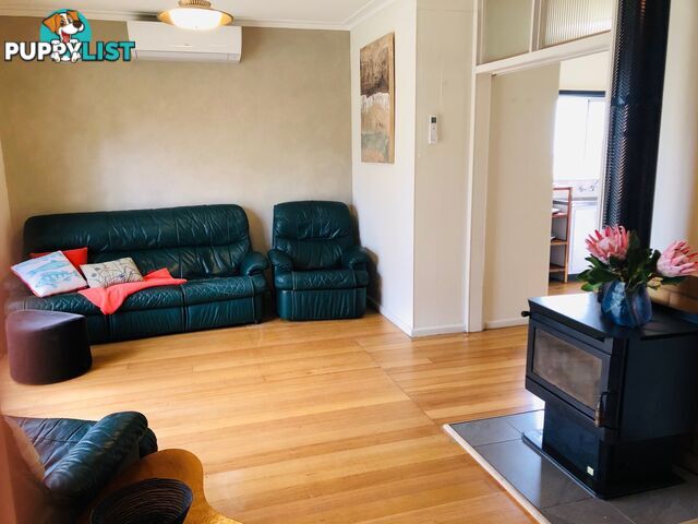9 Moongana St WARATAH BAY VIC 3959