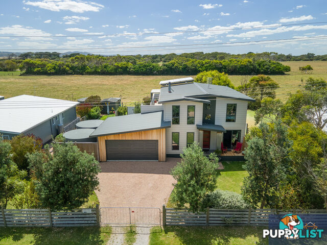 9 Ash Ave SANDY POINT VIC 3959