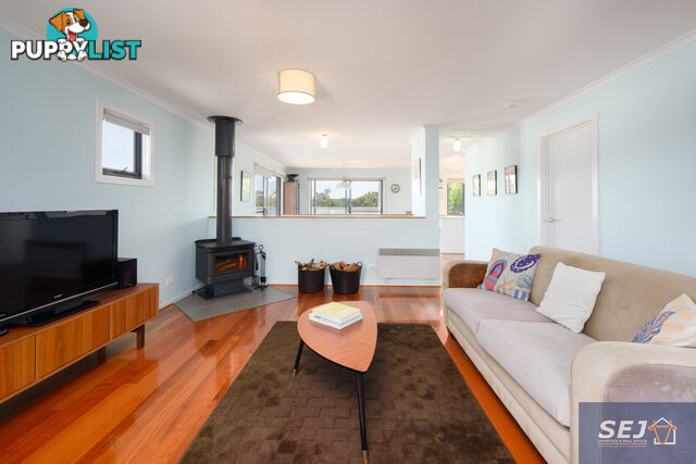 9 Ash Ave SANDY POINT VIC 3959