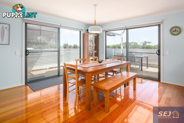 9 Ash Ave SANDY POINT VIC 3959