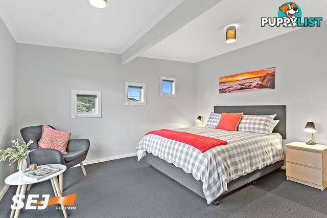 18 Sunshine Rise SANDY POINT VIC 3959