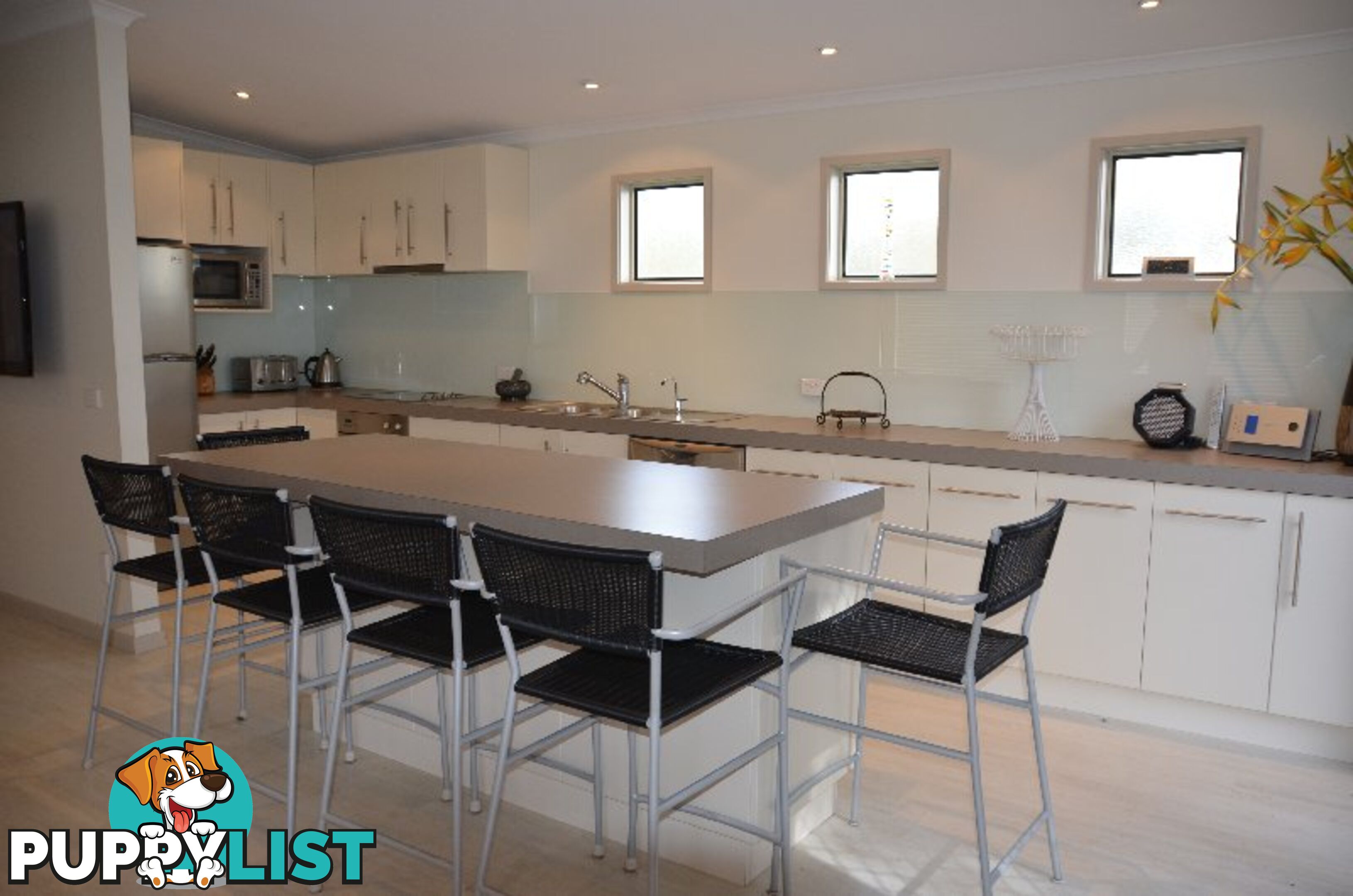14 Wattle Court SANDY POINT VIC 3959