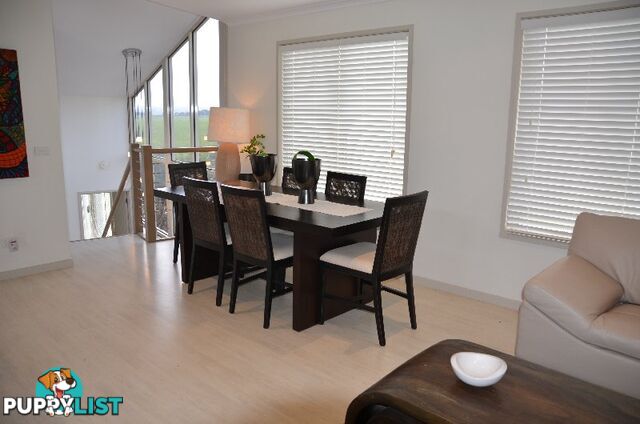 14 Wattle Court SANDY POINT VIC 3959
