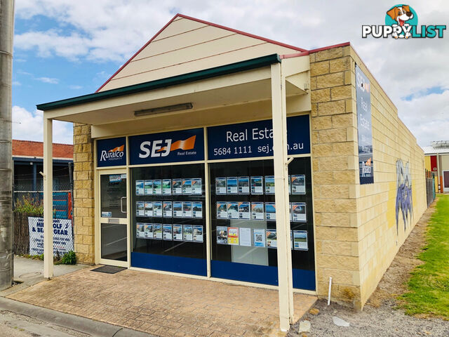 111 Beach Pde SANDY POINT VIC 3959