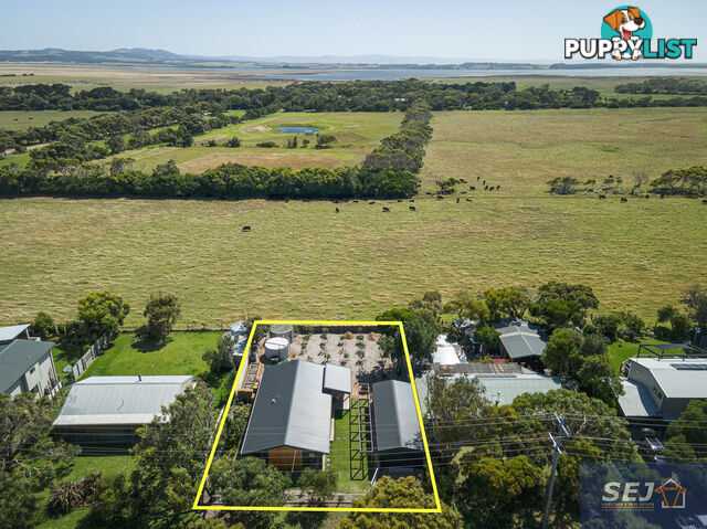 13 Ash Ave SANDY POINT VIC 3959