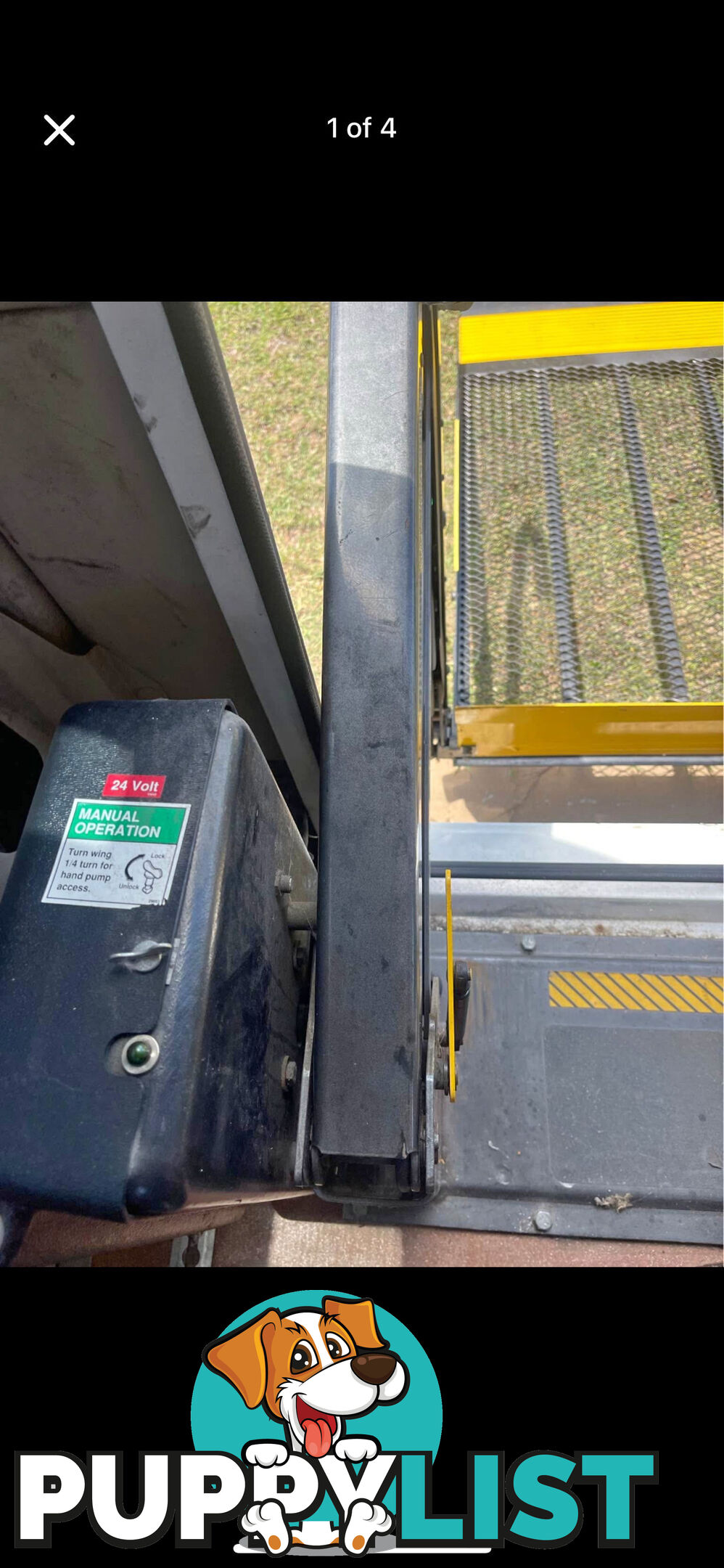 Wheelchair split platform lift hoist for van/bus