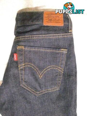 NEW levis 883 skinny size 9