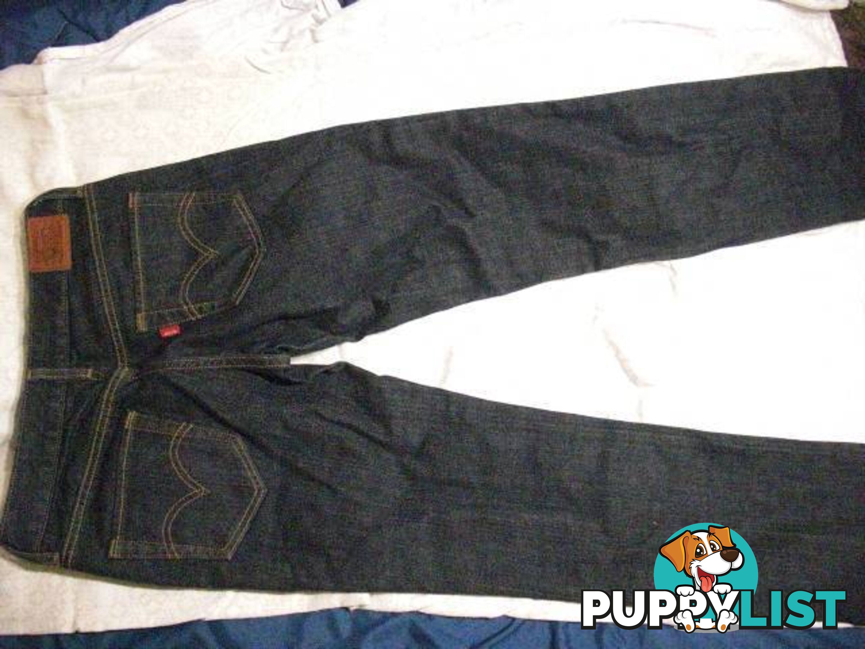 NEW levis 883 skinny size 9