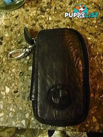 BMW LEATHER KEY WALLET NEW PICKUP OR POST 4.99