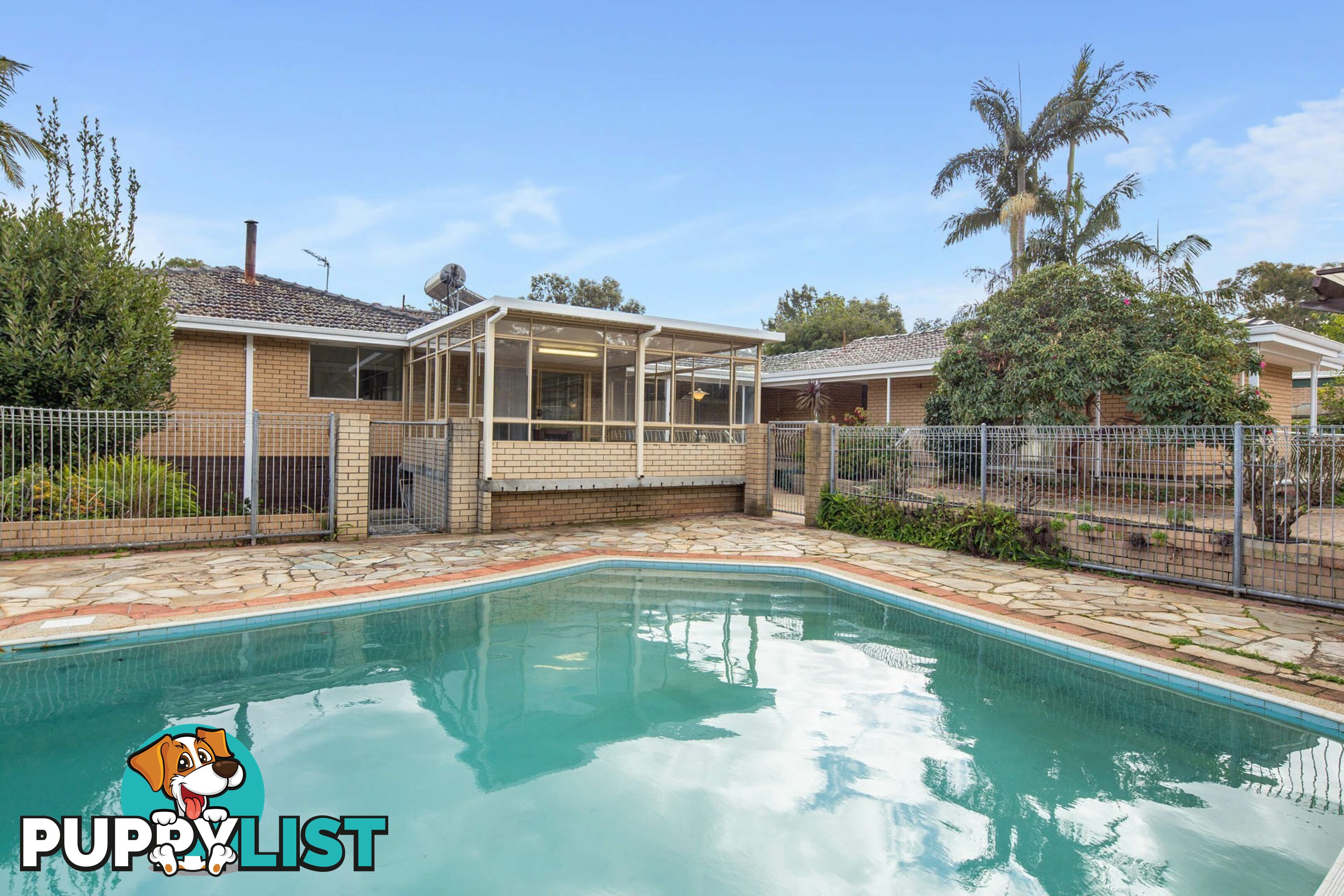 8 Avonia Road KALAMUNDA WA 6076