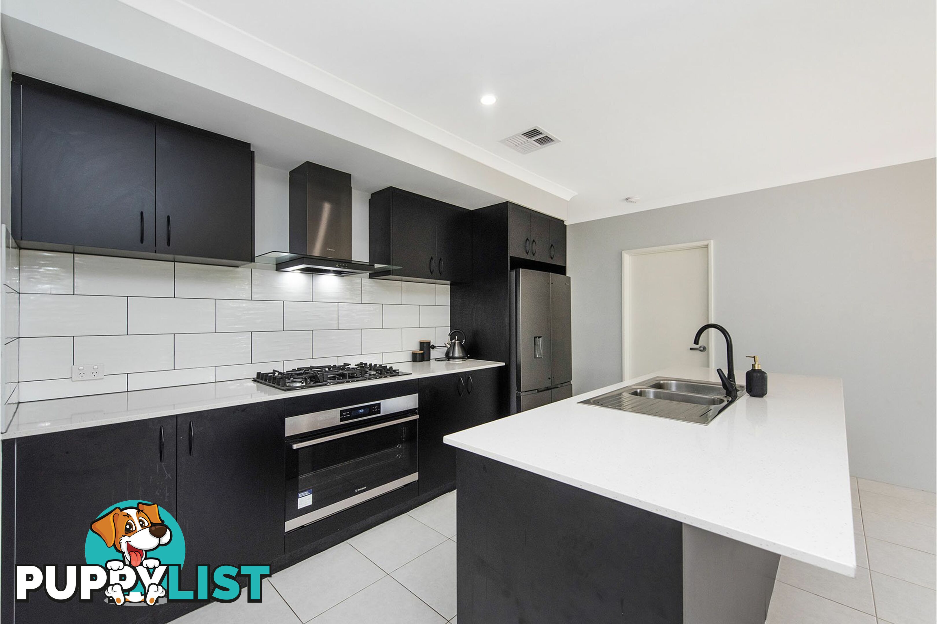 3 Brenda Road MAIDA VALE WA 6057