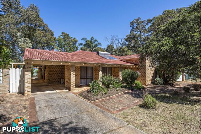 33 Kathleen Road LESMURDIE WA 6076