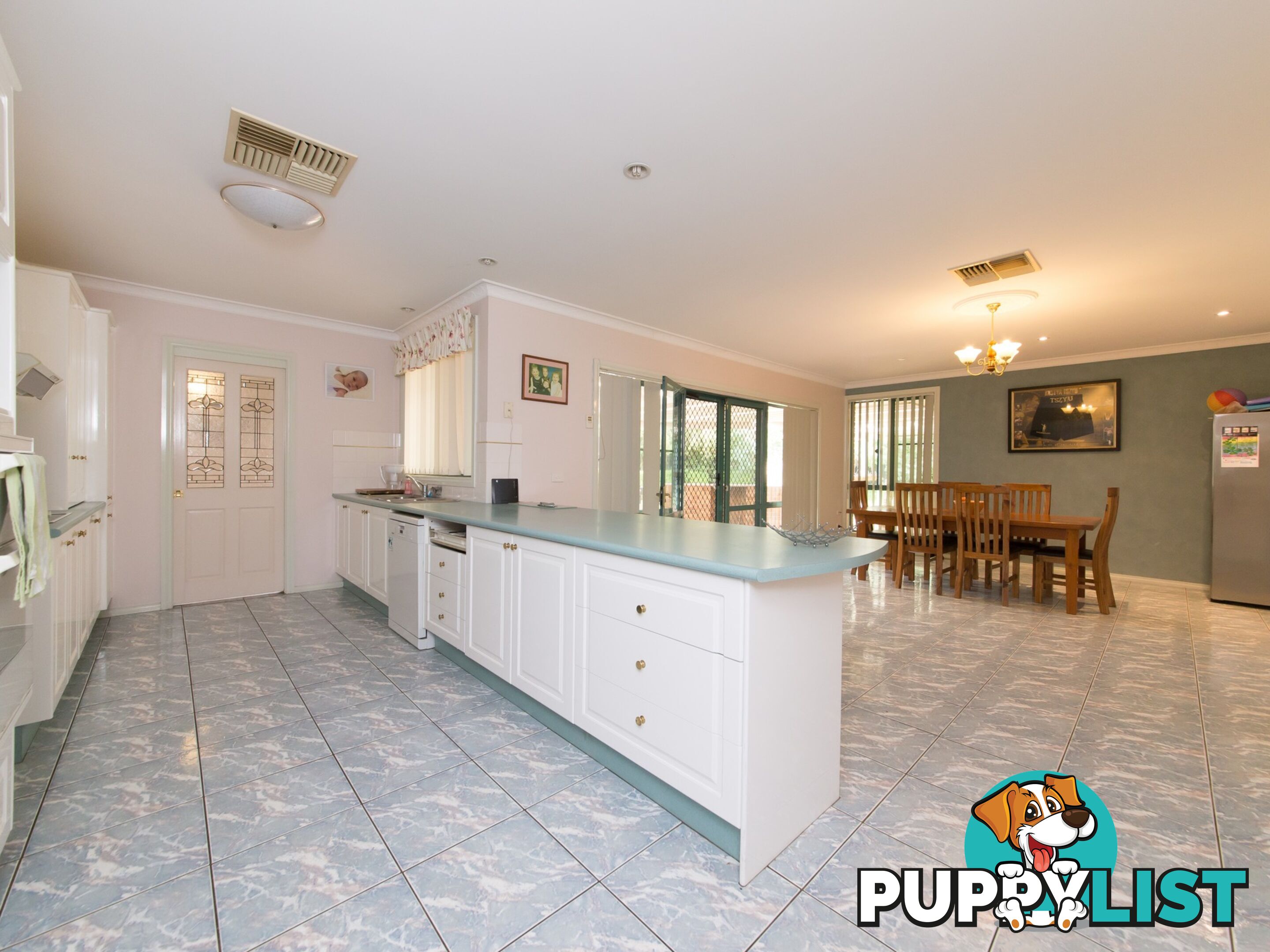 13 Ron Gordon Place DUBBO NSW 2830