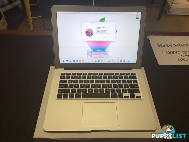 Apple MacBook Air 13" 2015 MODEL ! ****AS NEW****