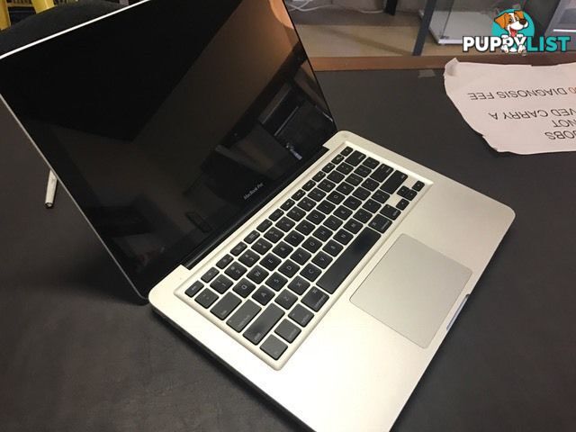 Apple MacBook Pro 13" (LATEST)