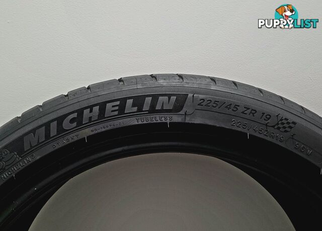 4x Michelin Pilot Sport Tyres 225/45ZR19 – Excellent Tread