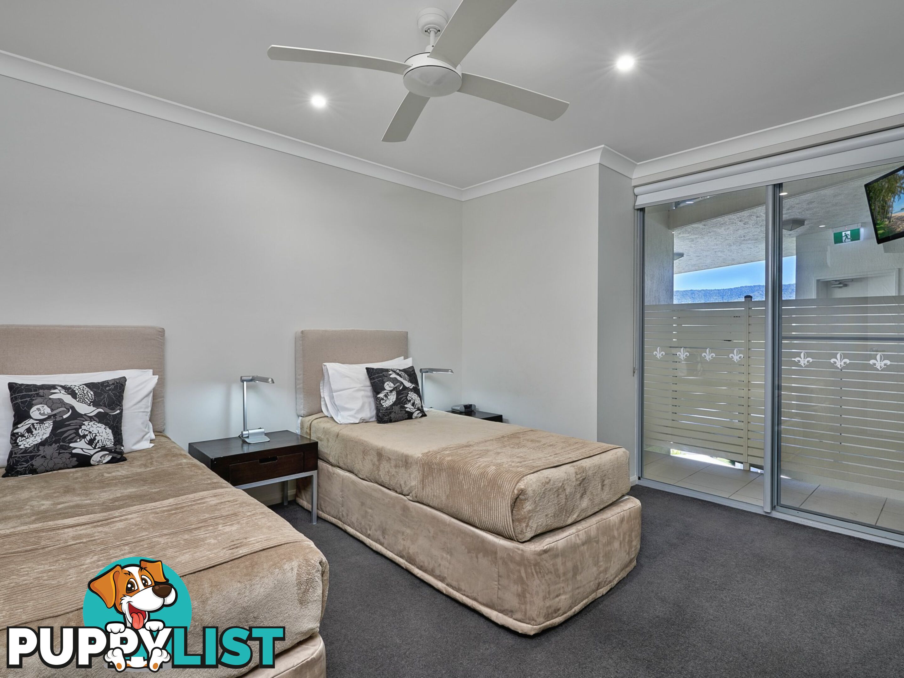 305/93 Vasey Esplanade TRINITY BEACH QLD 4879