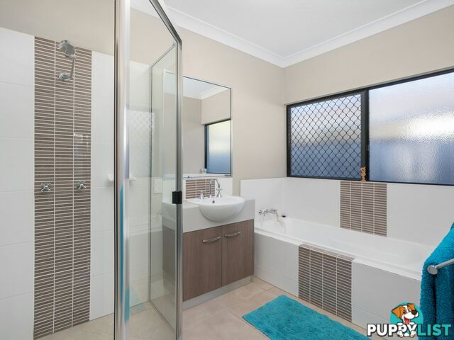 12 Bushlark Place SMITHFIELD QLD 4878