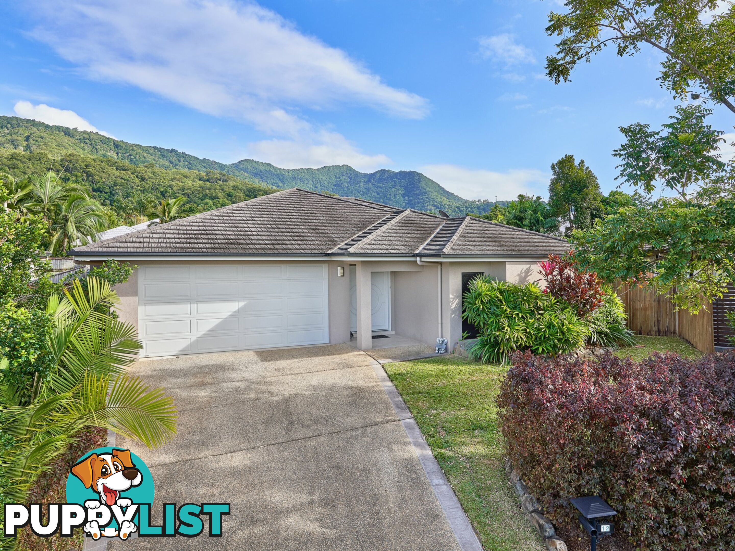 12 Bushlark Place SMITHFIELD QLD 4878