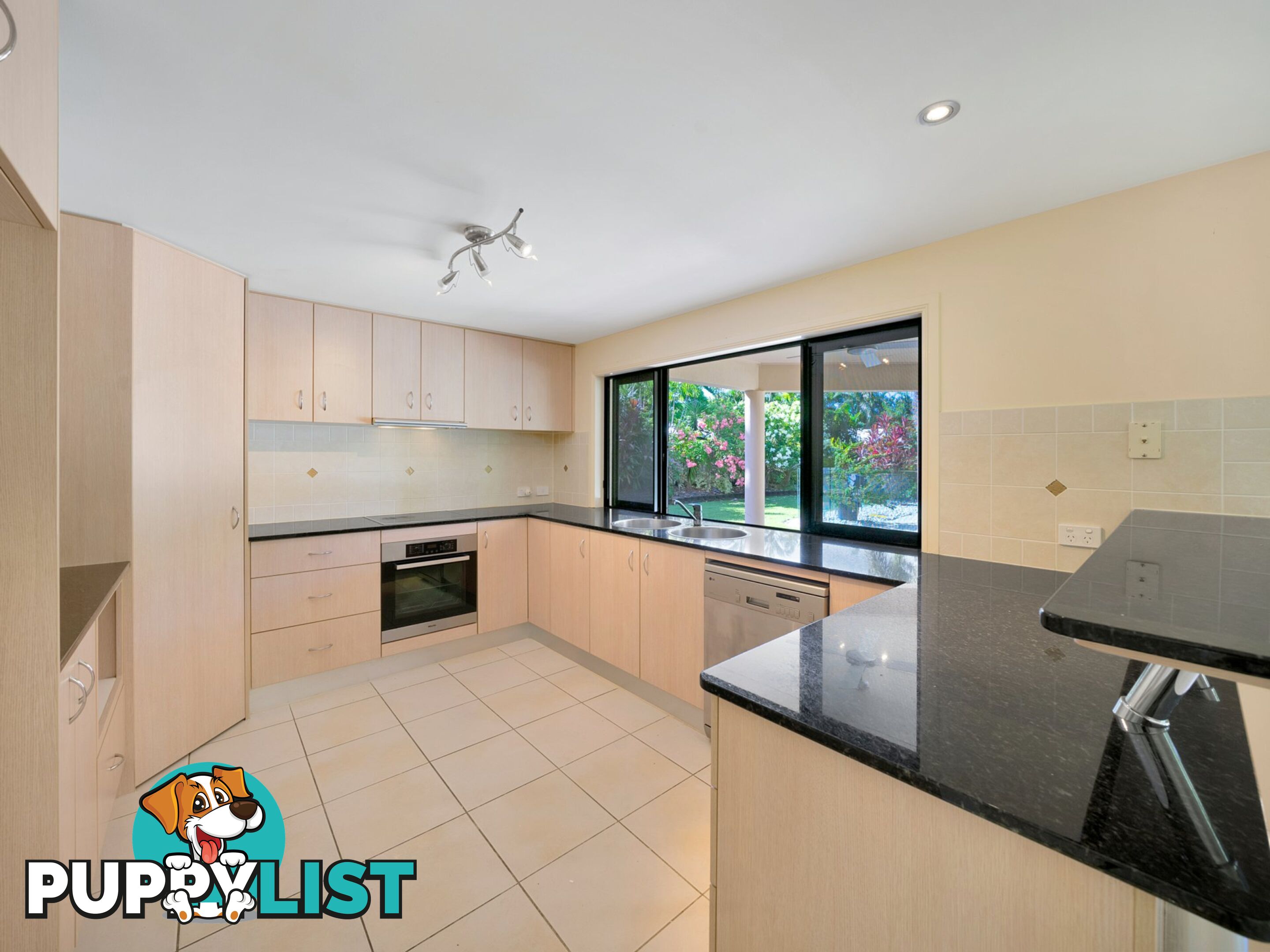 13 Turtle Close CLIFTON BEACH QLD 4879