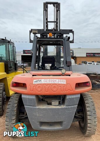 Used Toyota 8.0TON Forklift