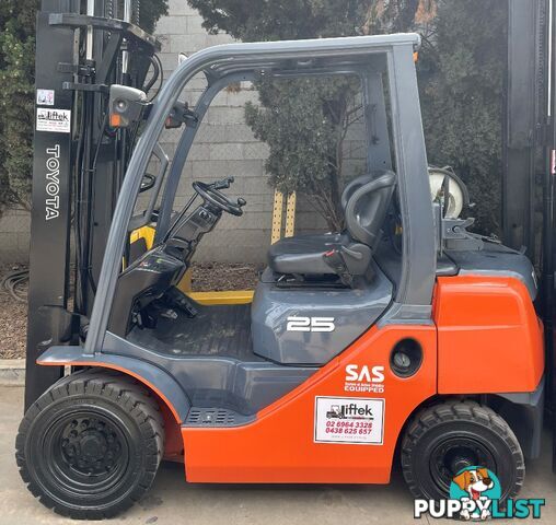 Used Toyota 2.5TON Forklift For Sale