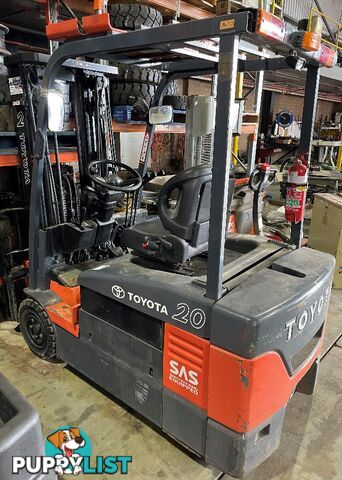 Used Toyota 2.0TON Electric Forklift For Sale