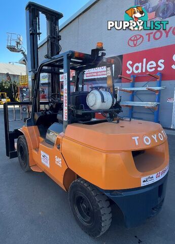 Used Toyota 5.0TON Forklift For Sale