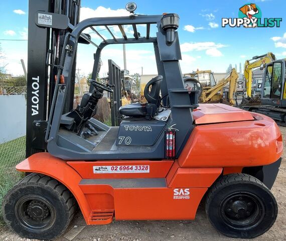 Used Toyota 7.0TON Forklift For Sale