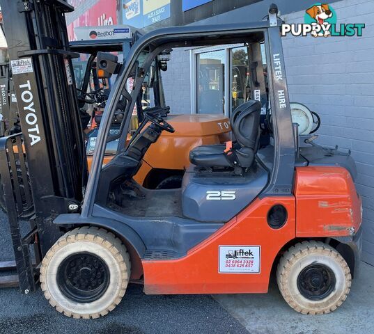 Used Toyota 2.5TON Forklift For Sale