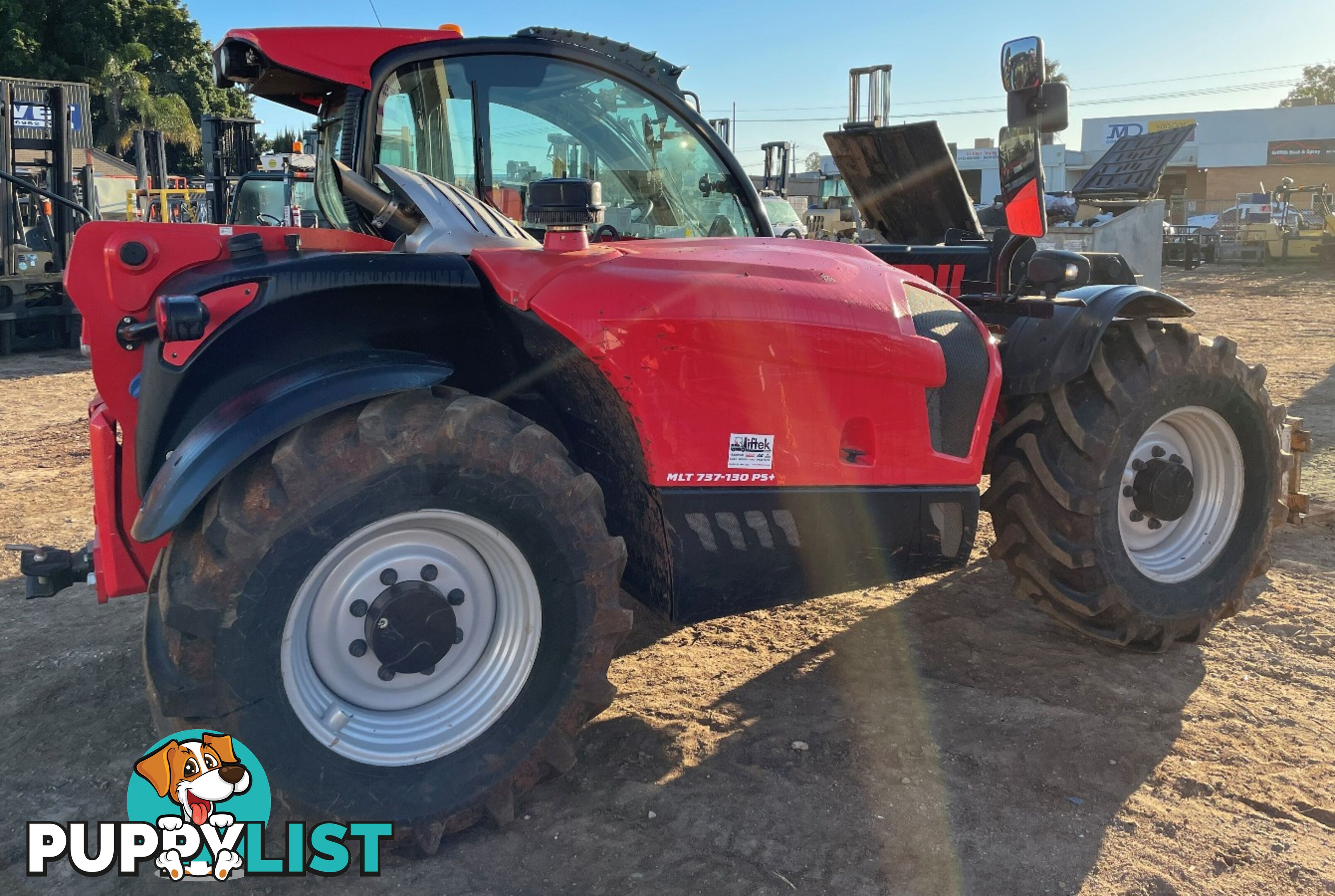 Ex-demo Manitou 3.7TON Telehandler For Sale