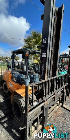 Used Toyota 4.5TON Forklift For Sale