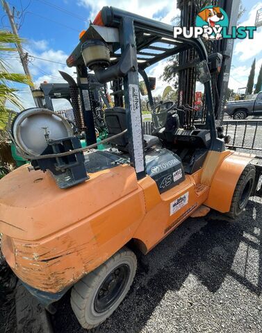 Used Toyota 4.5TON Forklift For Sale