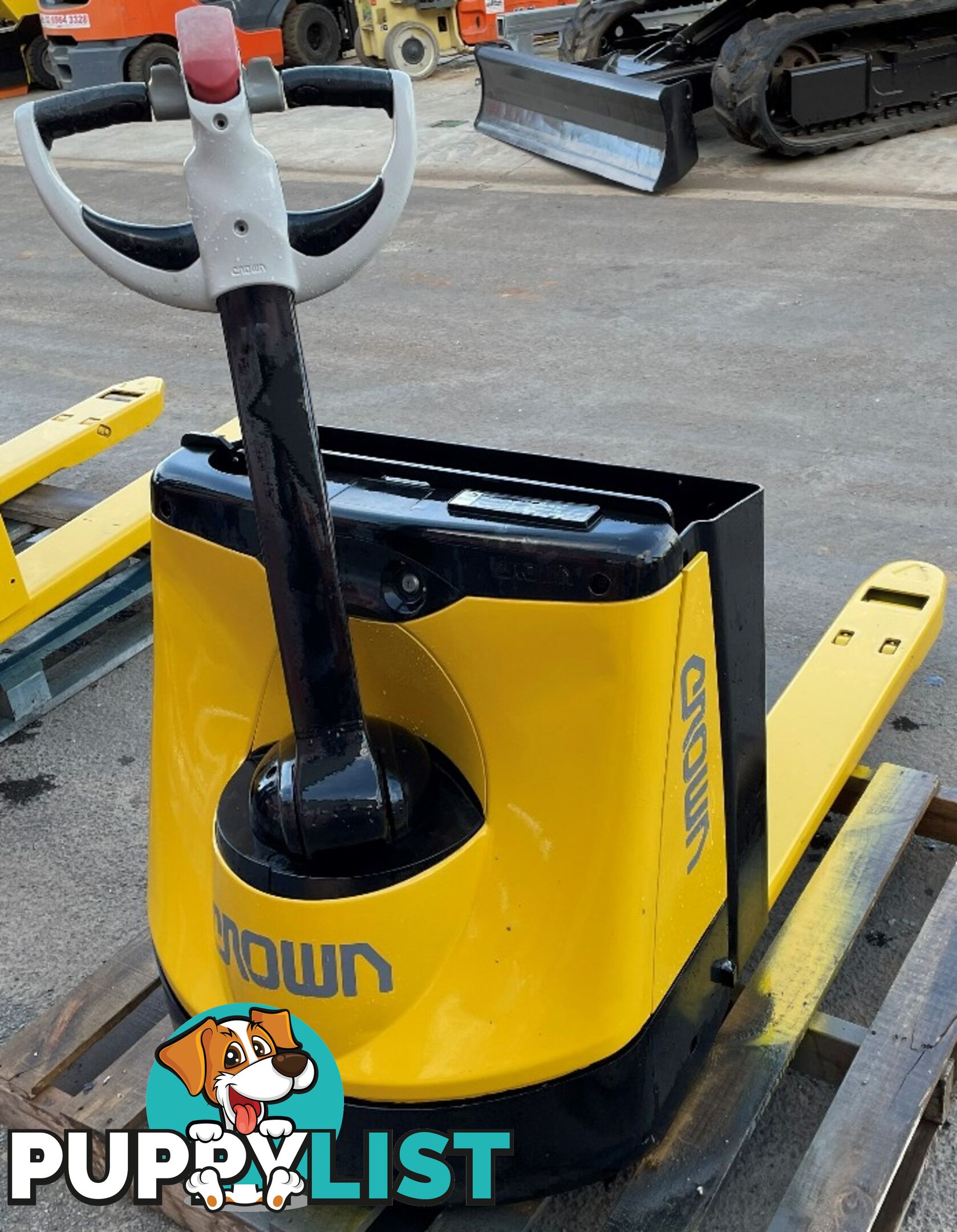 Used Crown Electric Pallet Jack For Sale