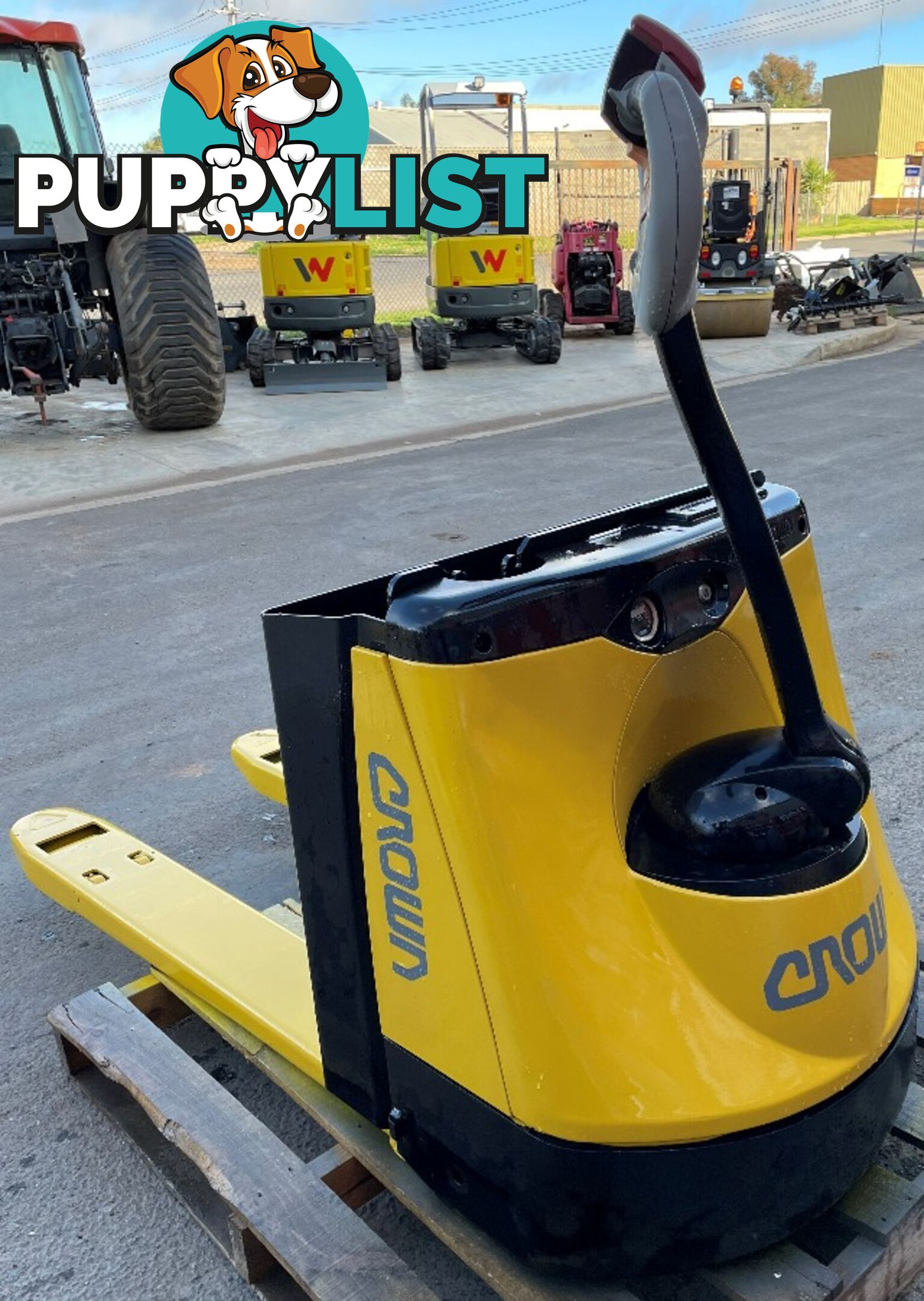 Used Crown Electric Pallet Jack For Sale