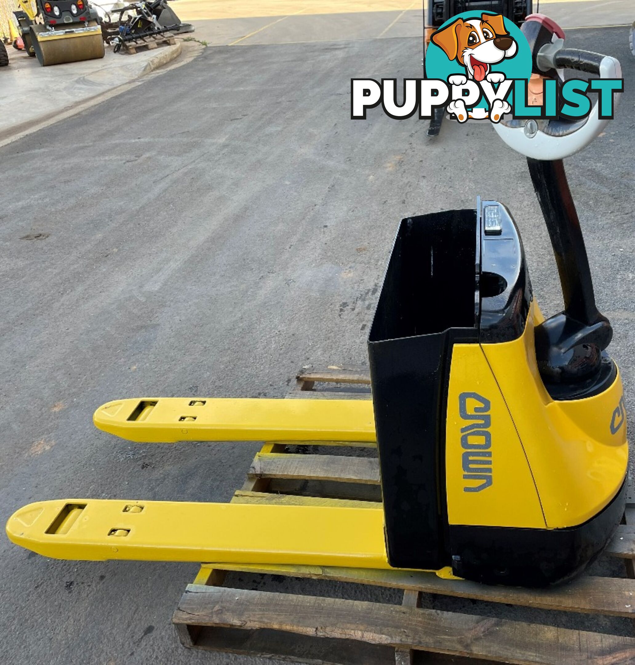 Used Crown Electric Pallet Jack For Sale