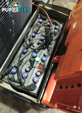 Used Toyota 1.2TON Electric Walkie Stacker