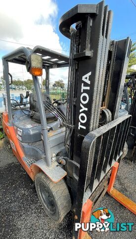 Used Toyota Series 8 Forklift Deluxe For Sale