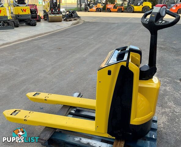 Used Yale Electric Pallet Jack For Sale