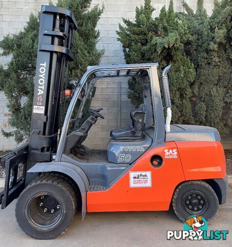 Used Toyota 5.0TON Forklift For Sale