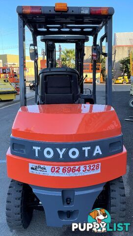 Used Toyota 3.0TON Electric Forklift For Sale