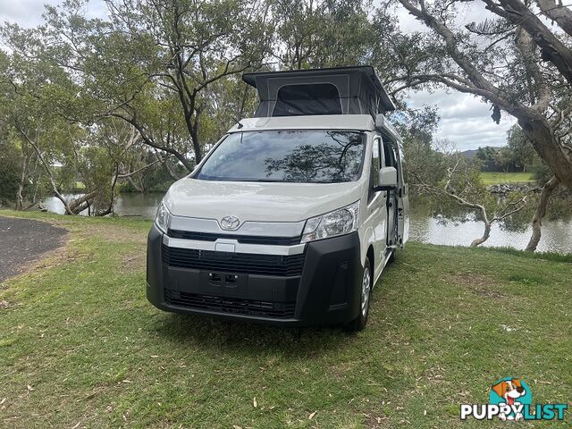 FRONTLINE AVALON 1 TOYOTA HIACE LWB