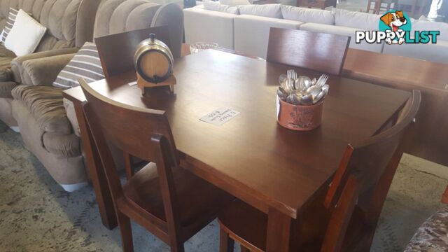 Dining suite $135