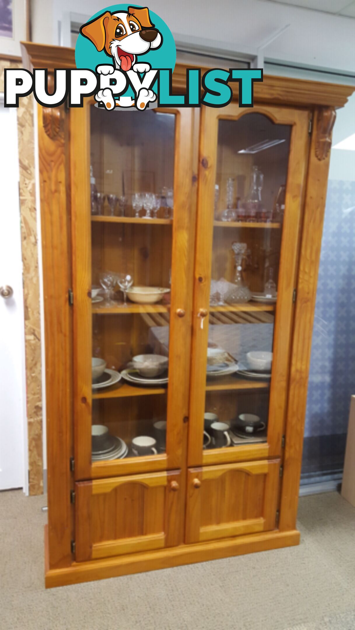 Display cabinet $450