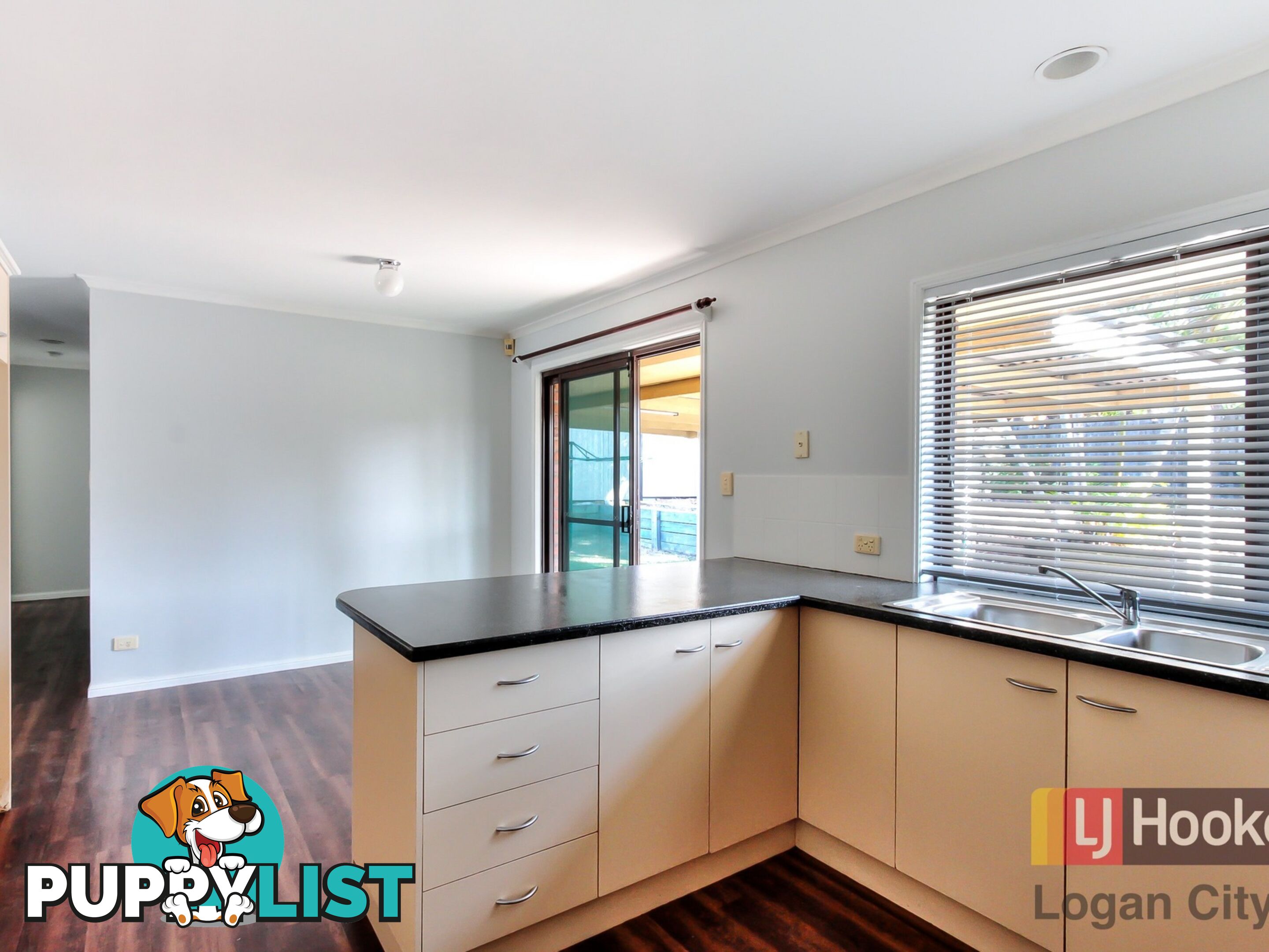 15 Packett Crescent LOGANLEA QLD 4131