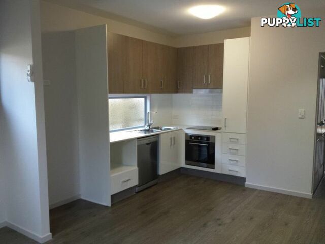 1/15 Macbeth Street KINGSTON QLD 4114