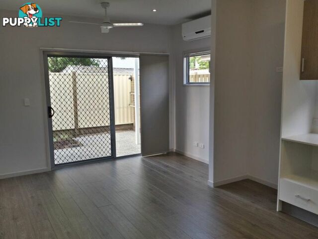 1/15 Macbeth Street KINGSTON QLD 4114