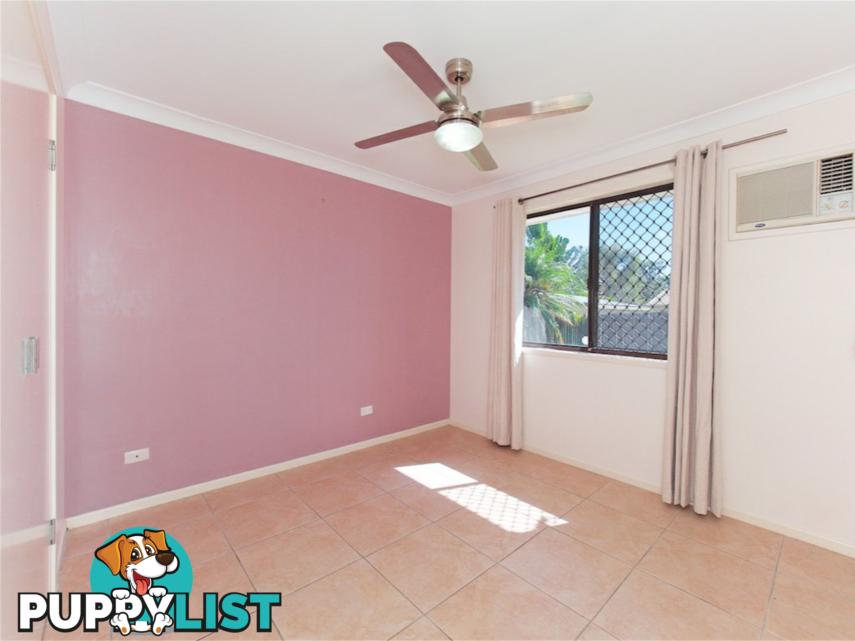 57 Kilby Street CRESTMEAD QLD 4132